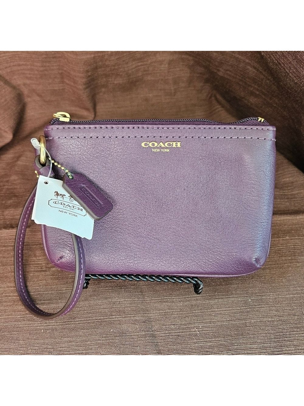 COACH Box Leather Small Wristlet NWT